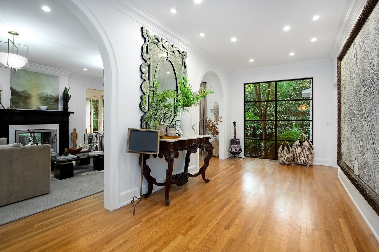330 Tenney Cir