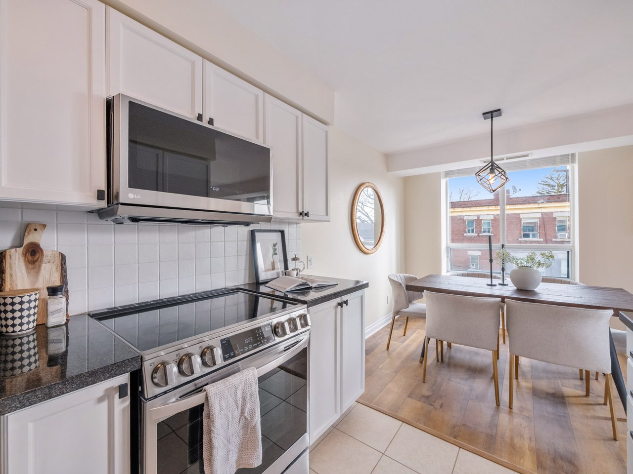 317 - 1863 QUEEN STREET E