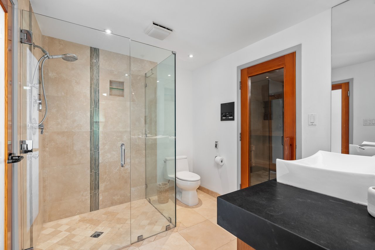 Casa Bianca by Oraklus