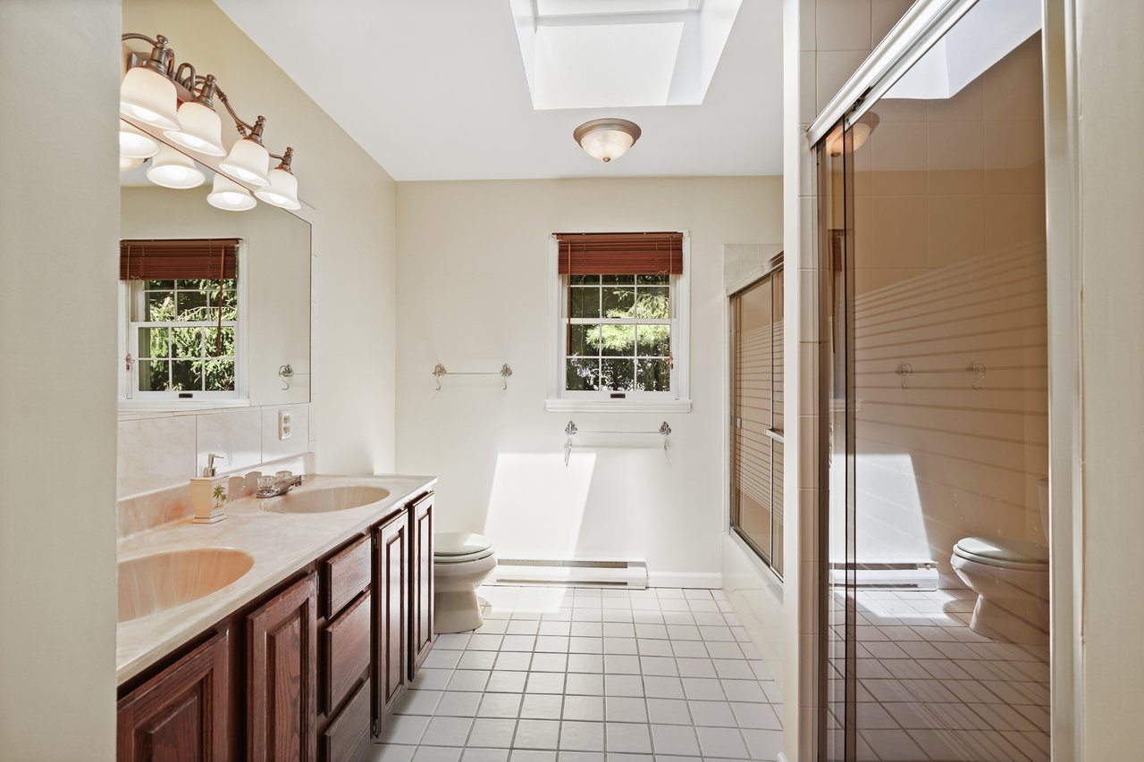 9 Upland Court
