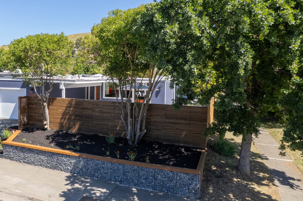 756 Del Ganado Rd
