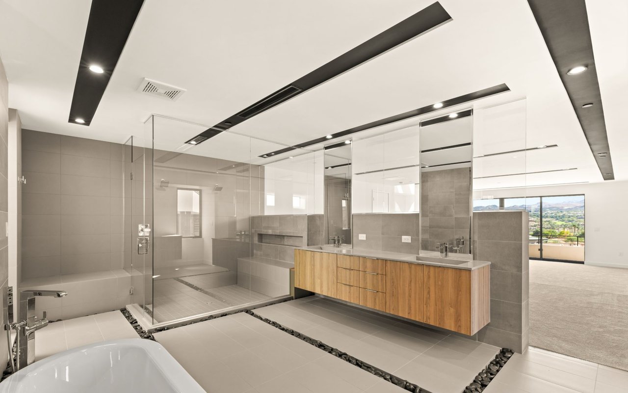 25 Canyon Bay Drive