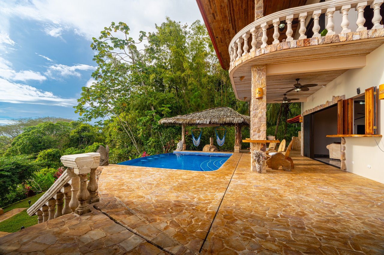 Castillo Puesta del Sol, Escalares - 