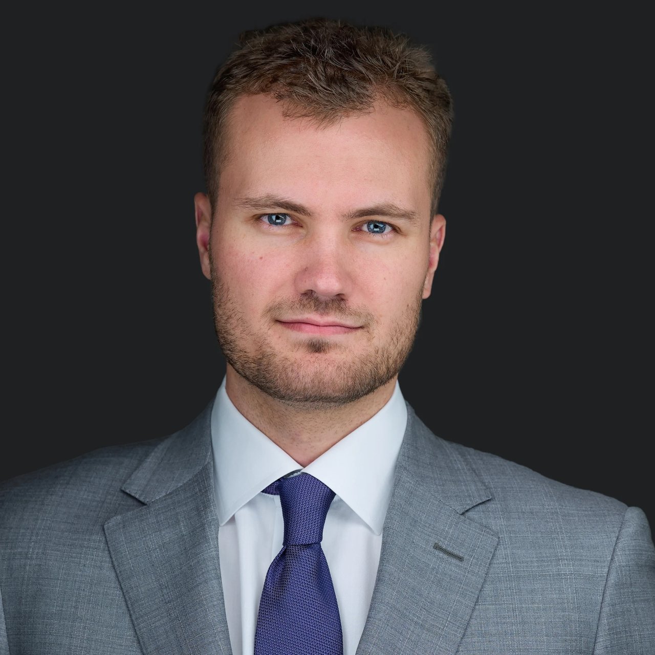 Cameron Loiselle Portland, ME Real Estate Agent Headshot