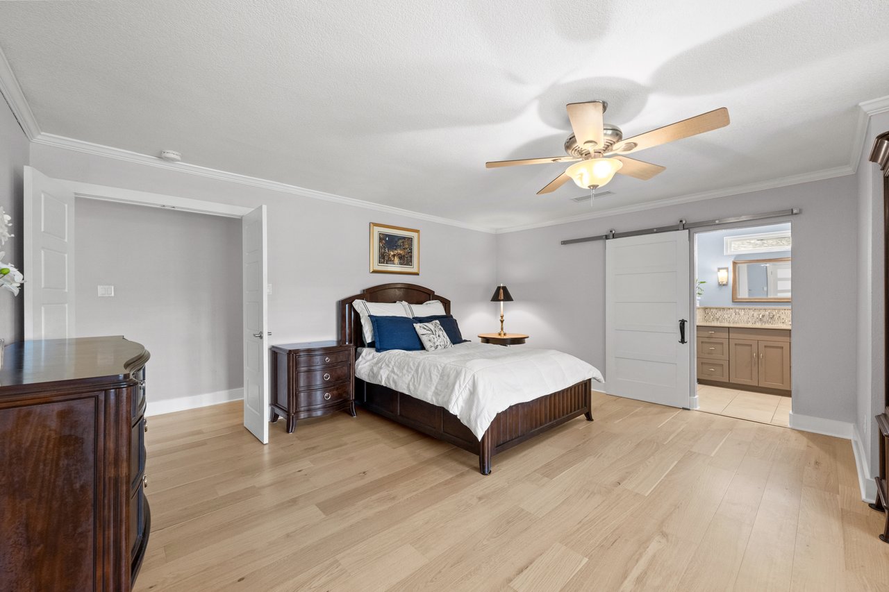 6103 Waldon Hollow