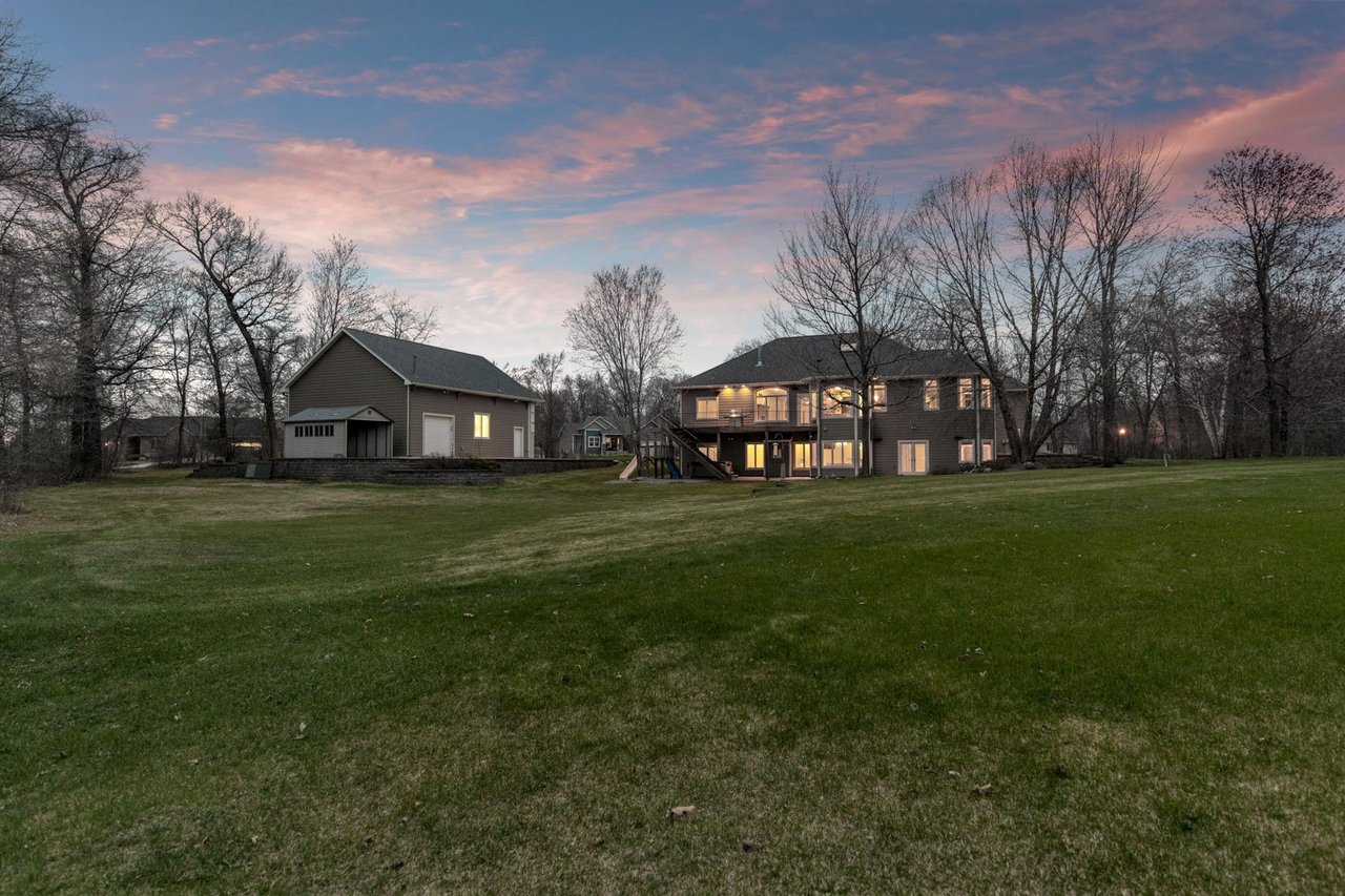 Exquisite Custom Built Rambler on the Refuge Golf Course