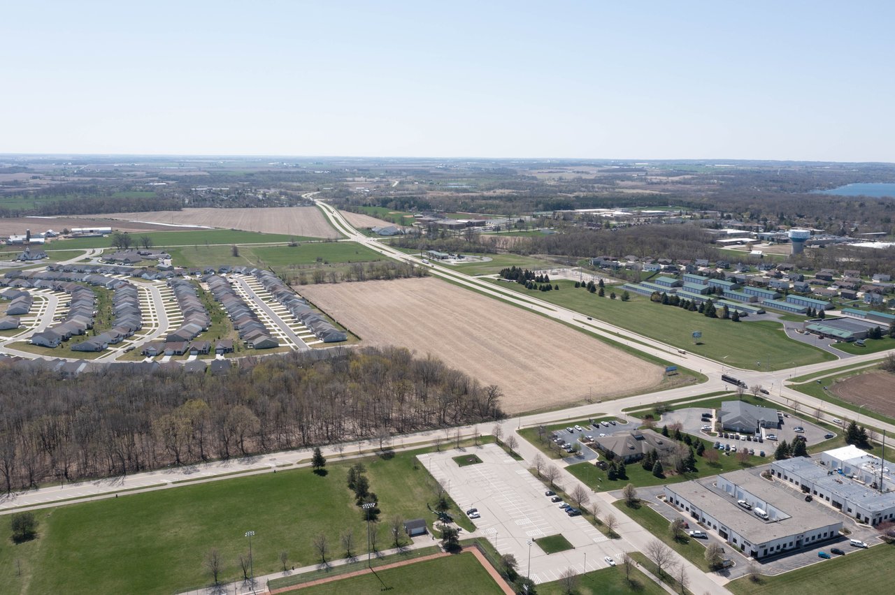 1101 S Edwards Boulevard