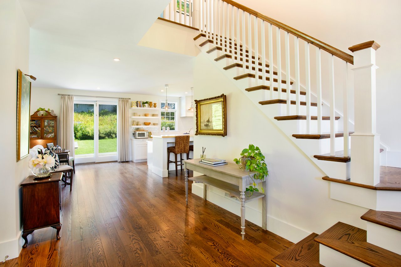 14 Underhill Drive, Southampton