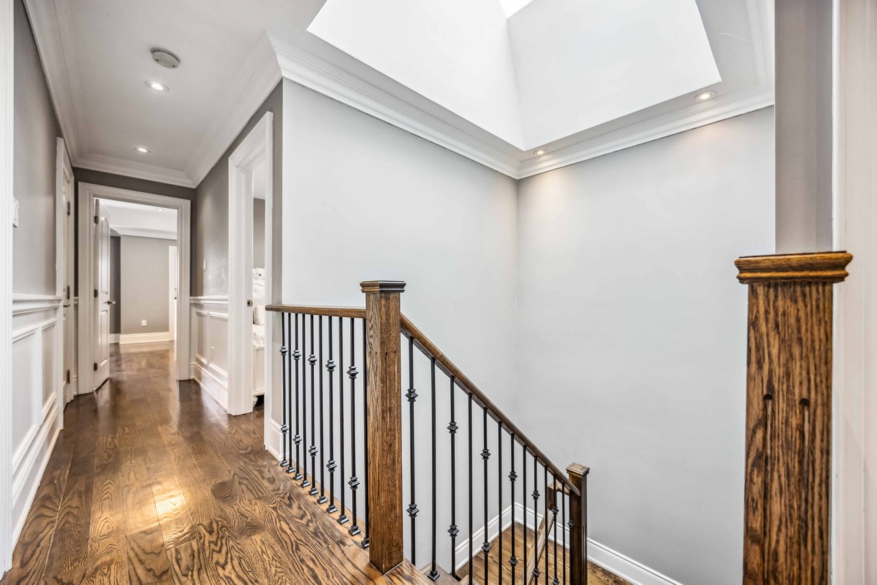 282B Aylesworth Avenue
