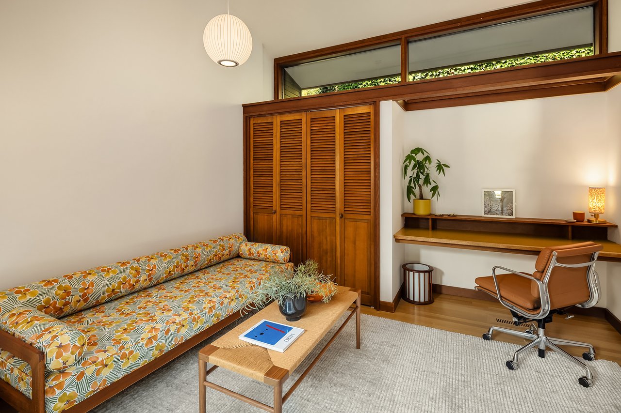 4343 W McLaren Street