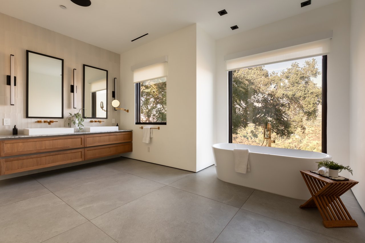 13331 Mulholland Dr, Beverly Hills