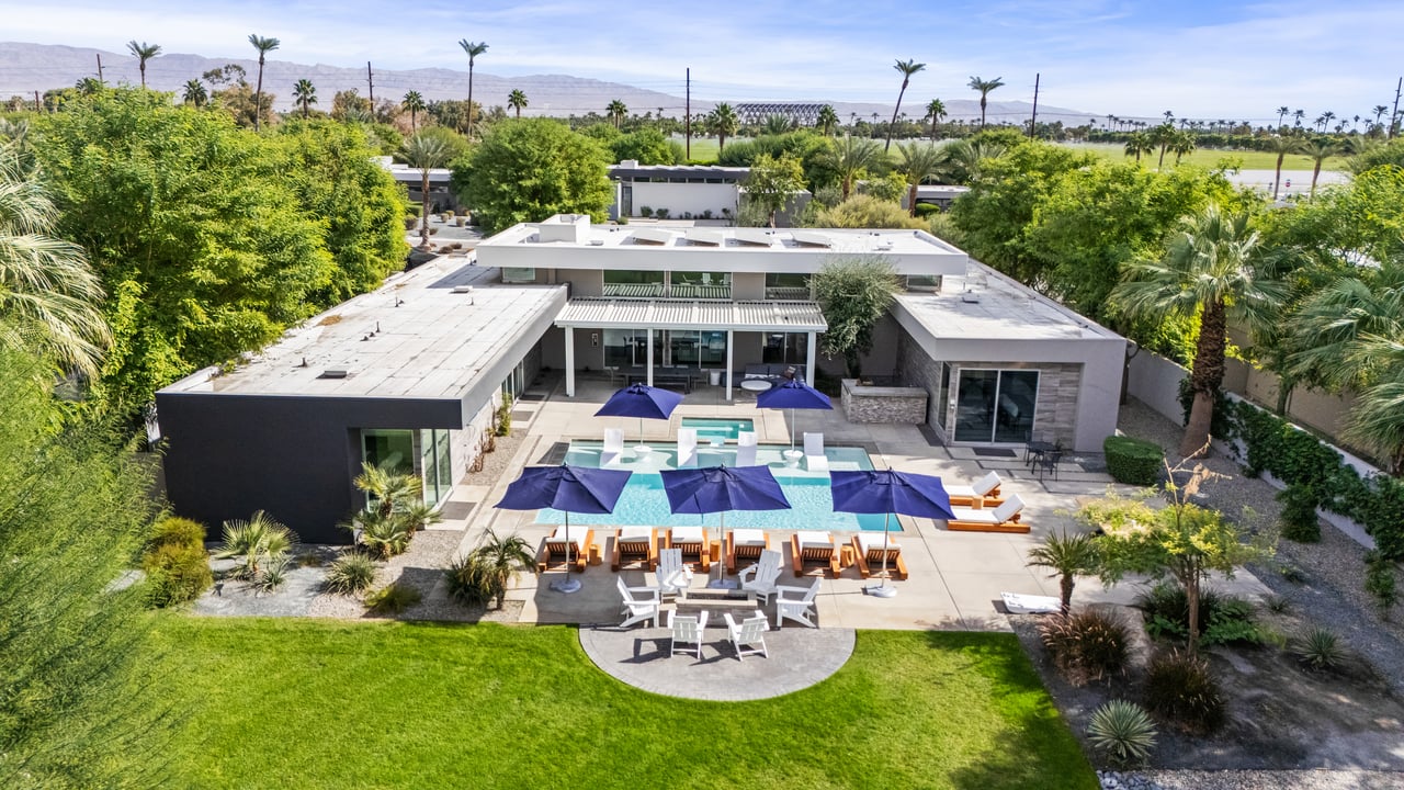 51125 Evangeline Way - Villa 3
