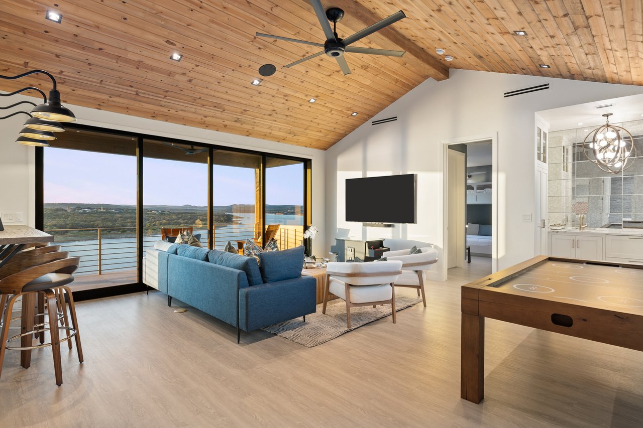 Lake Travis Waterfront