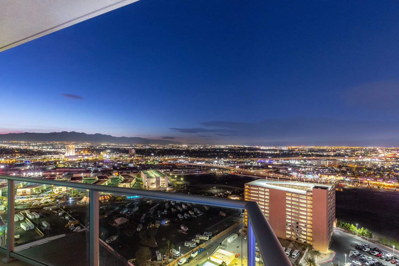 2700 Las Vegas Boulevard 2303