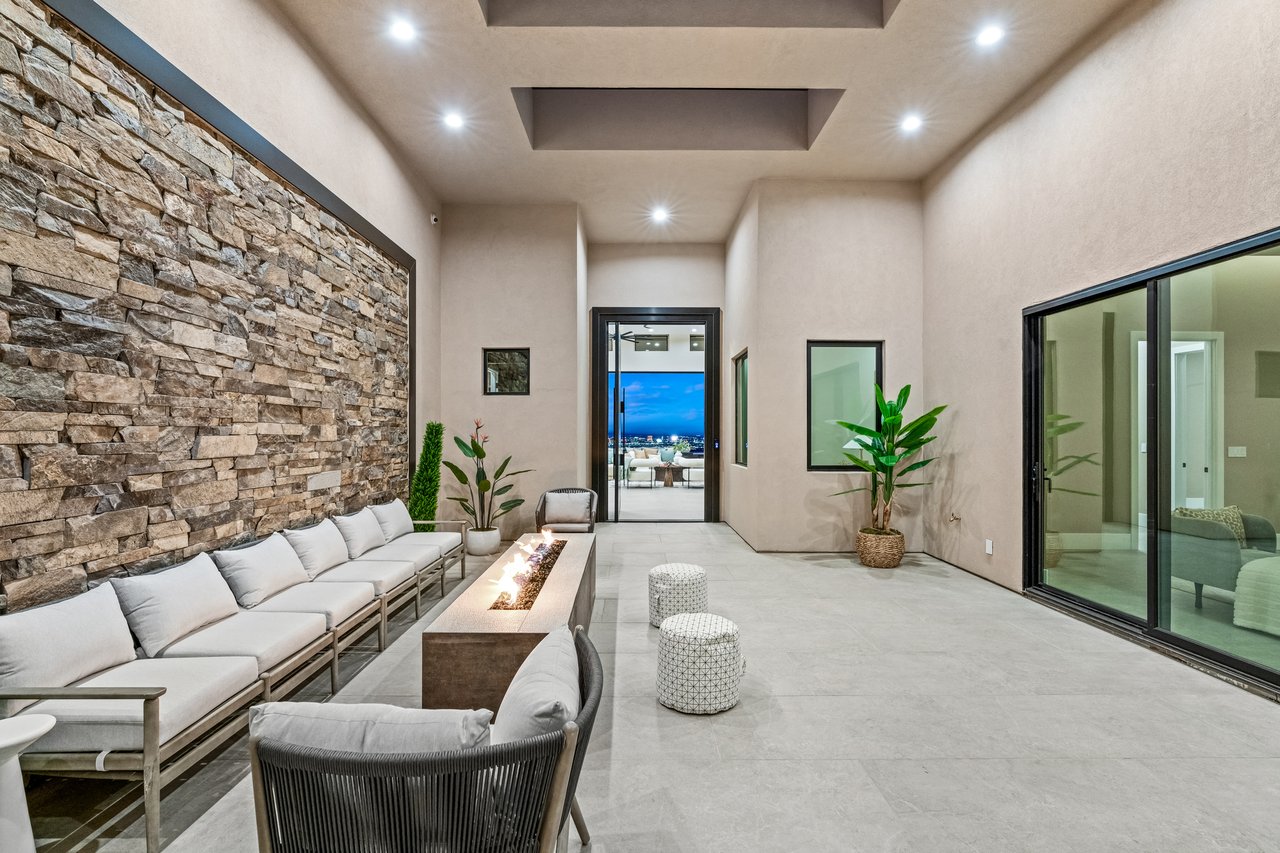 9 Stonecutter Court