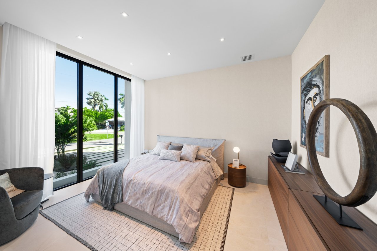 2950 NE 164th Street