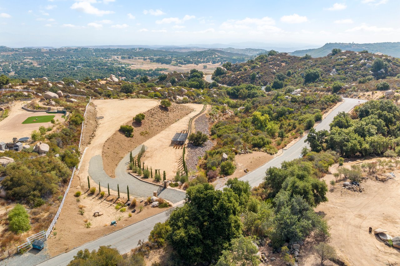 42302 Hacienda Dr.