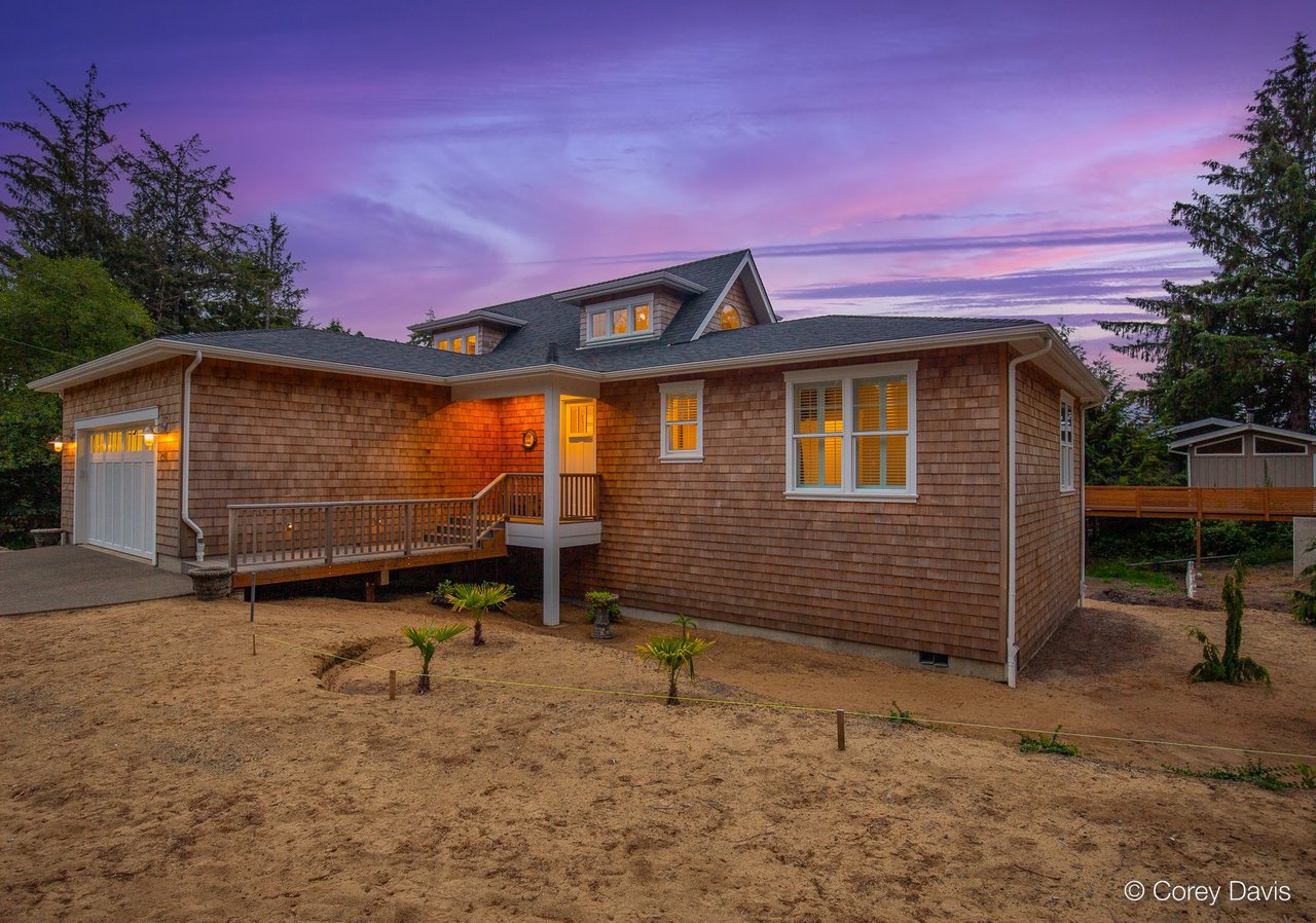 Sold custom coastal home at 200 College Ave in Manzanita Oregon represented by Meadow Davis of Home + Sea Realty with ocean and coastline views