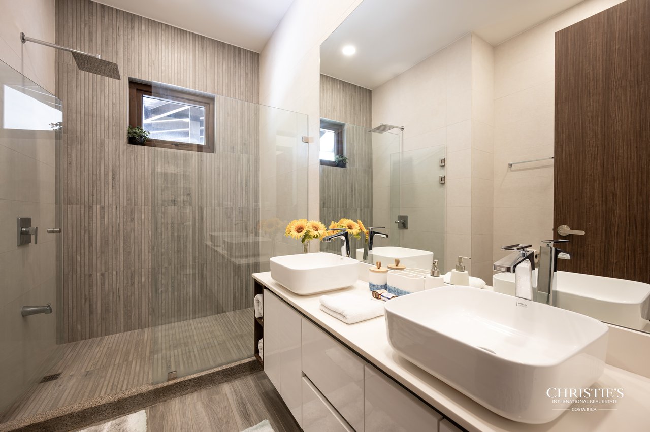 Ocean View Townhome in Hacienda Pinilla 