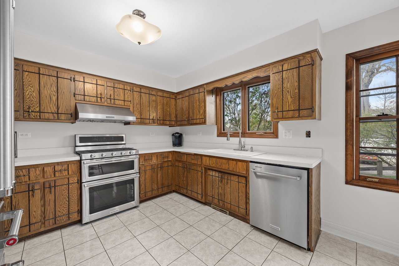 4821 Wallbank Ave, Downers Grove