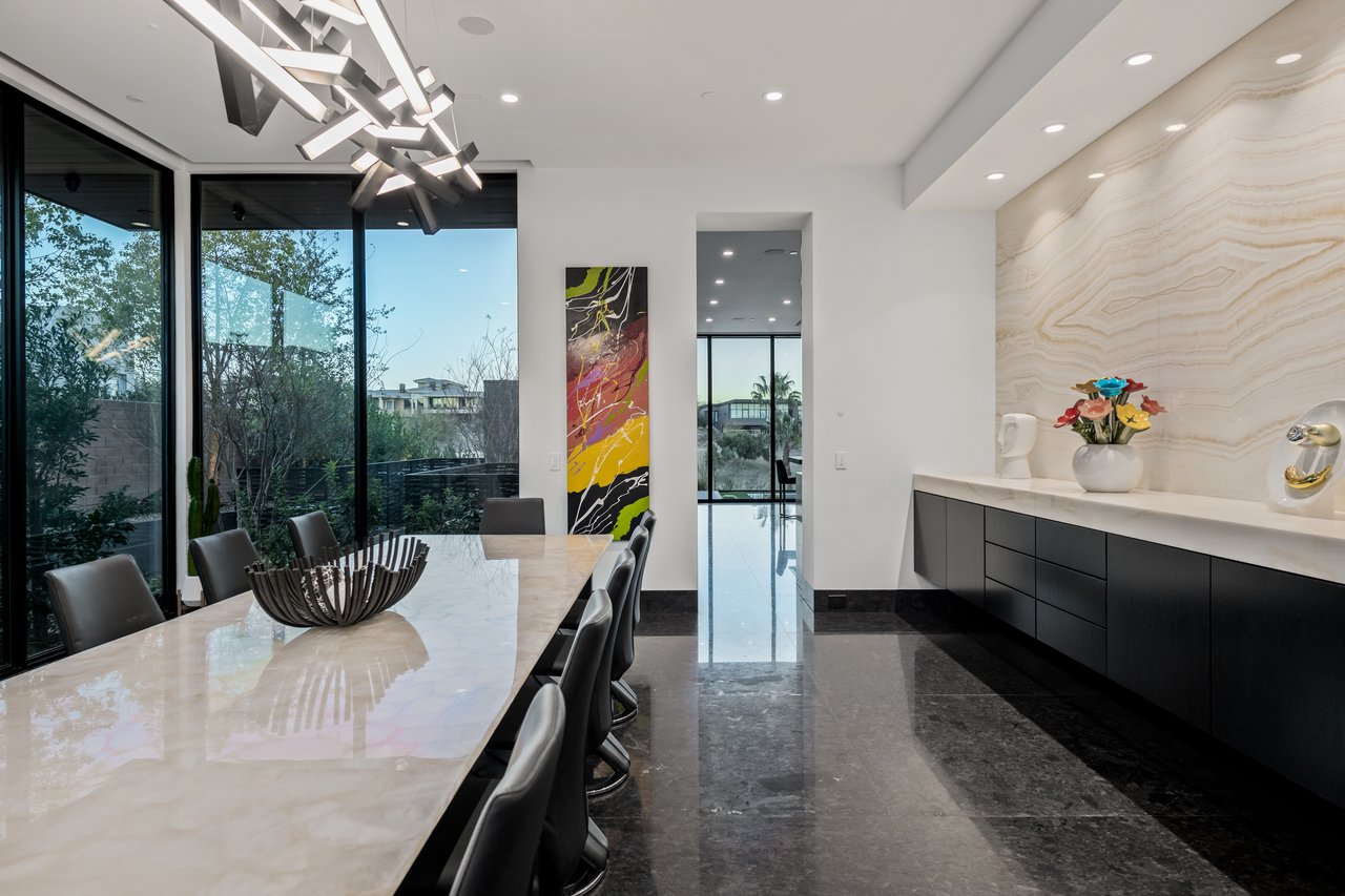 44 Hawk Ridge Drive