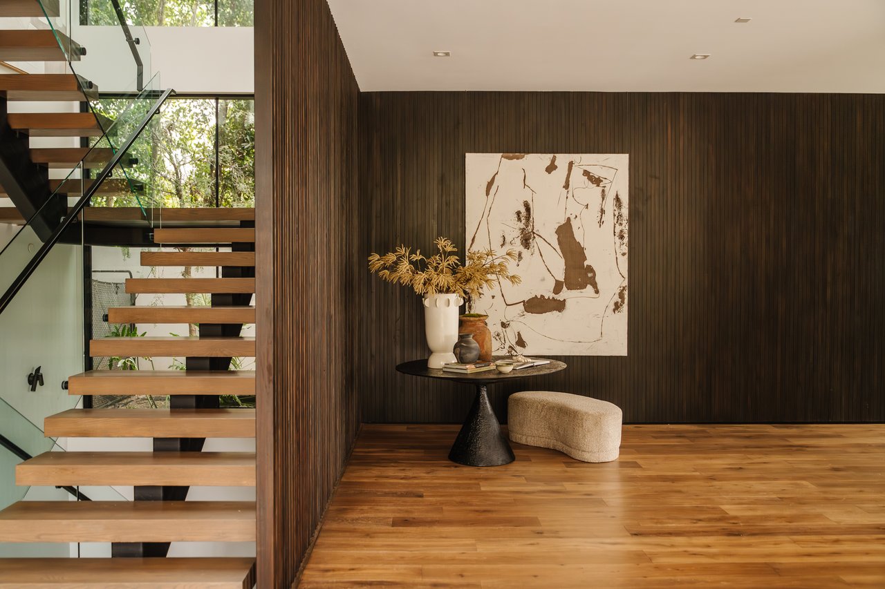 1383 Londonderry Pl, Sunset Strip