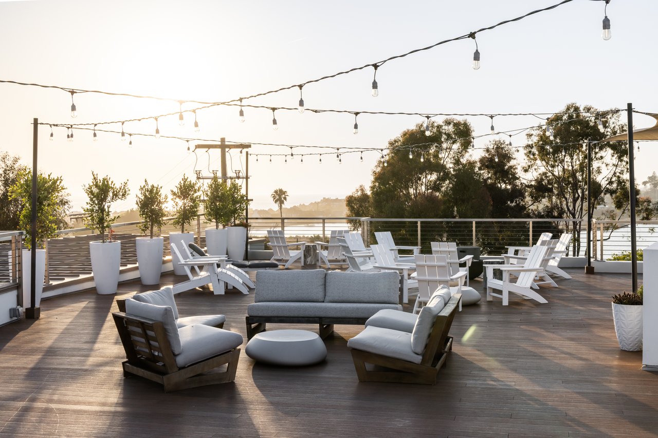  Downtown Carlsbad Coastal Residence 