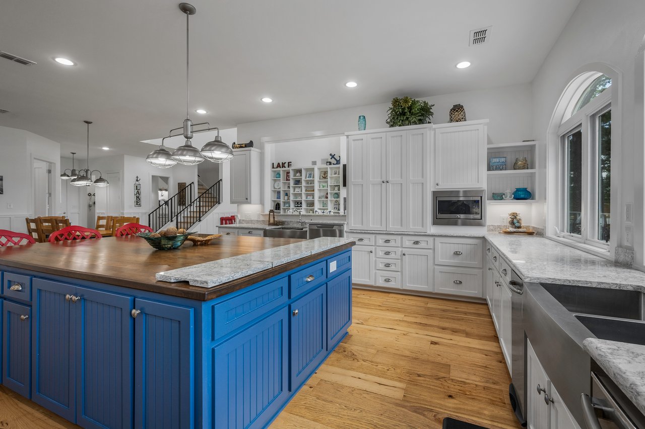 Lakefront Luxury
