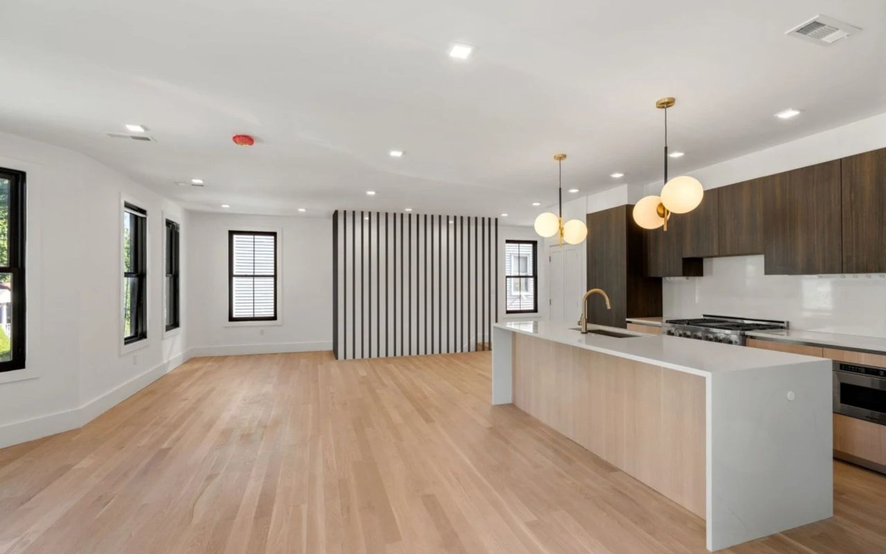 75 Sydney - $2,165,000