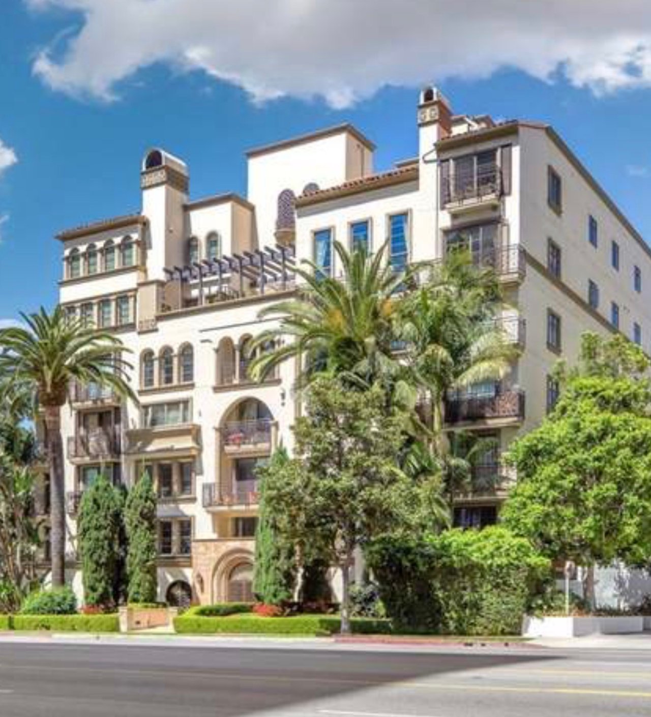 10795 Wilshire Blvd #401