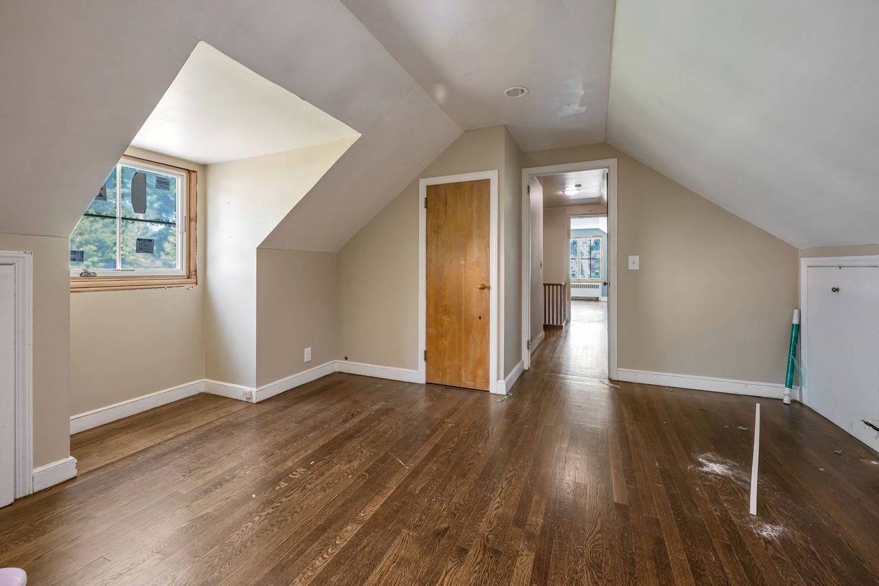 259 W Glen Avenue