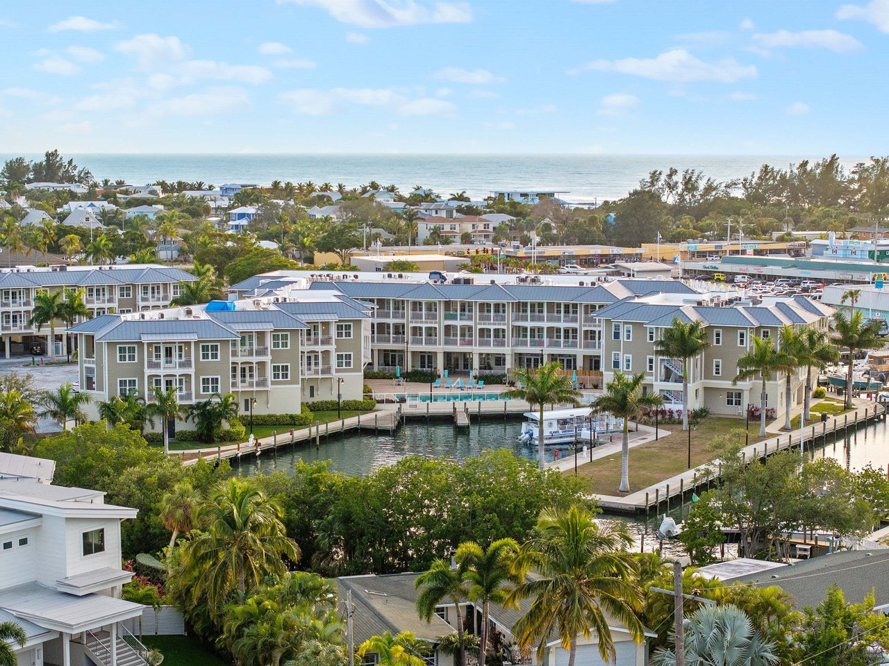 Waterline Villas & Marina, Autograph Collection 