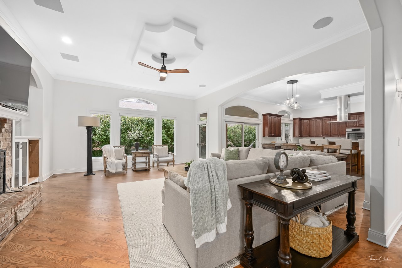 4103 Douglas Road