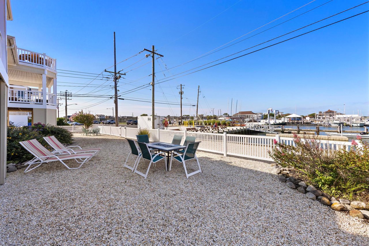401 Pearl Street (West Unit), Beach Haven