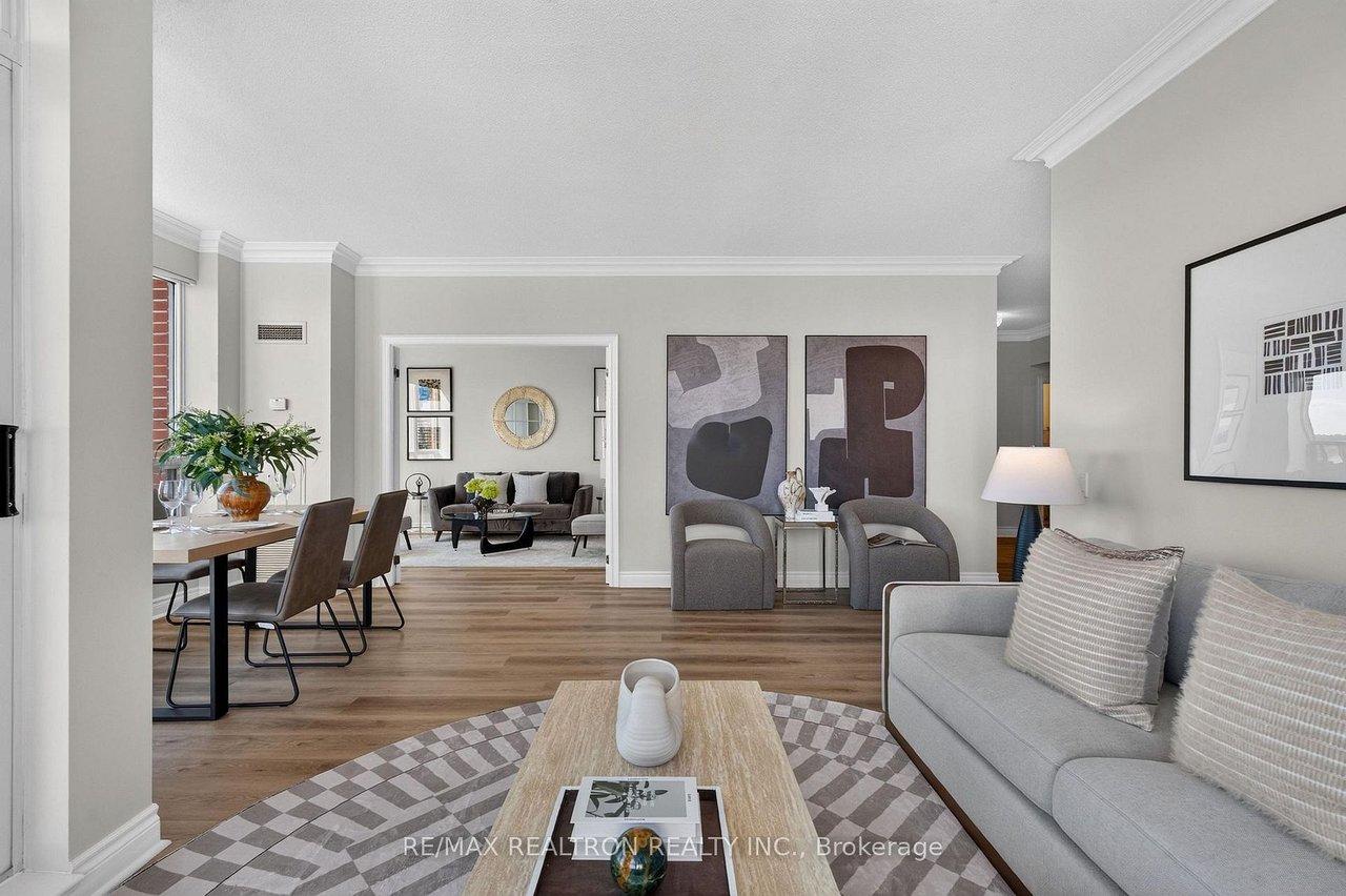 NORTH YORK LUXURY 