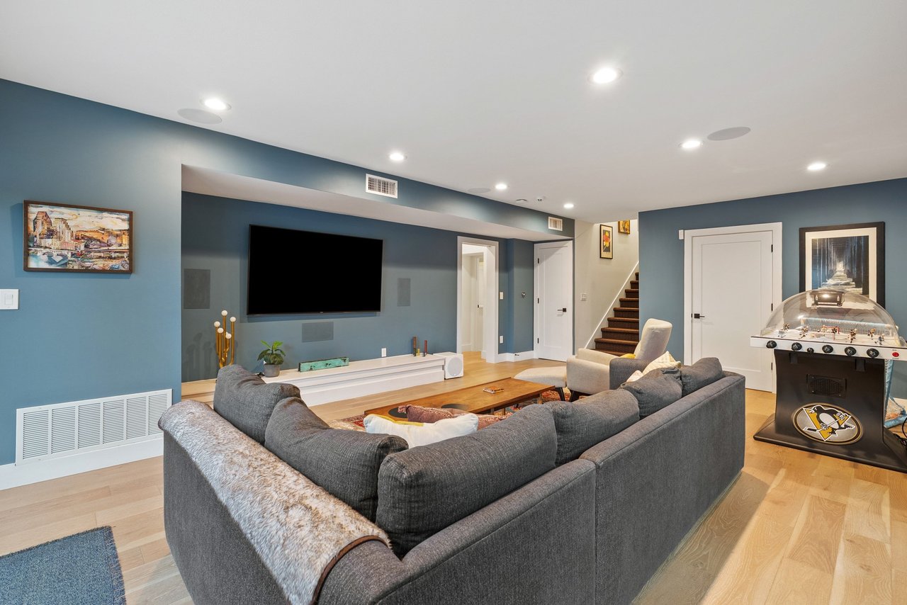 Balcones Mid-Century Modern Retreat