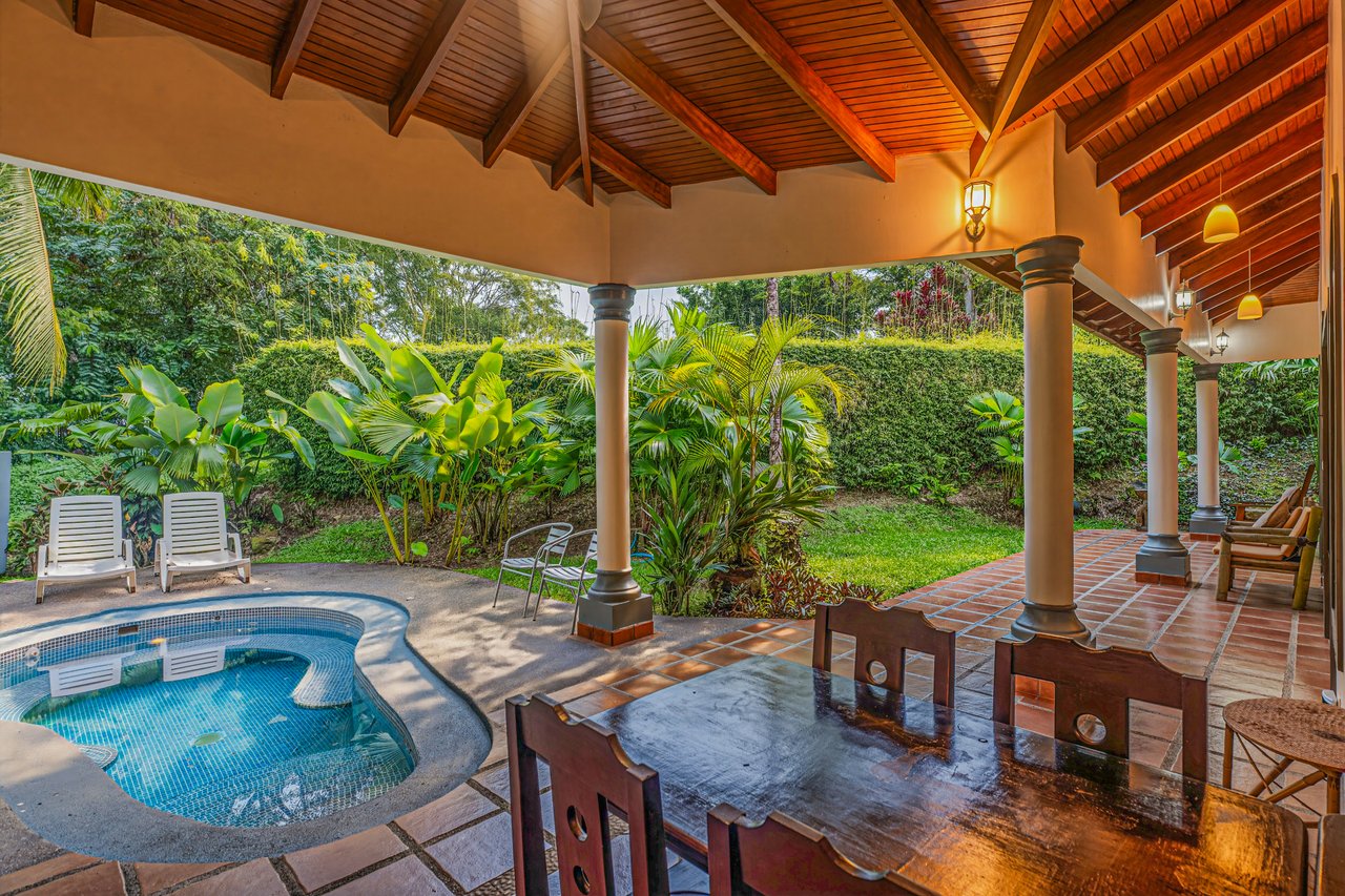 Ojochal Tropical Retreat | 4 Ensuite Bedrooms, Pool & Outdoor Living