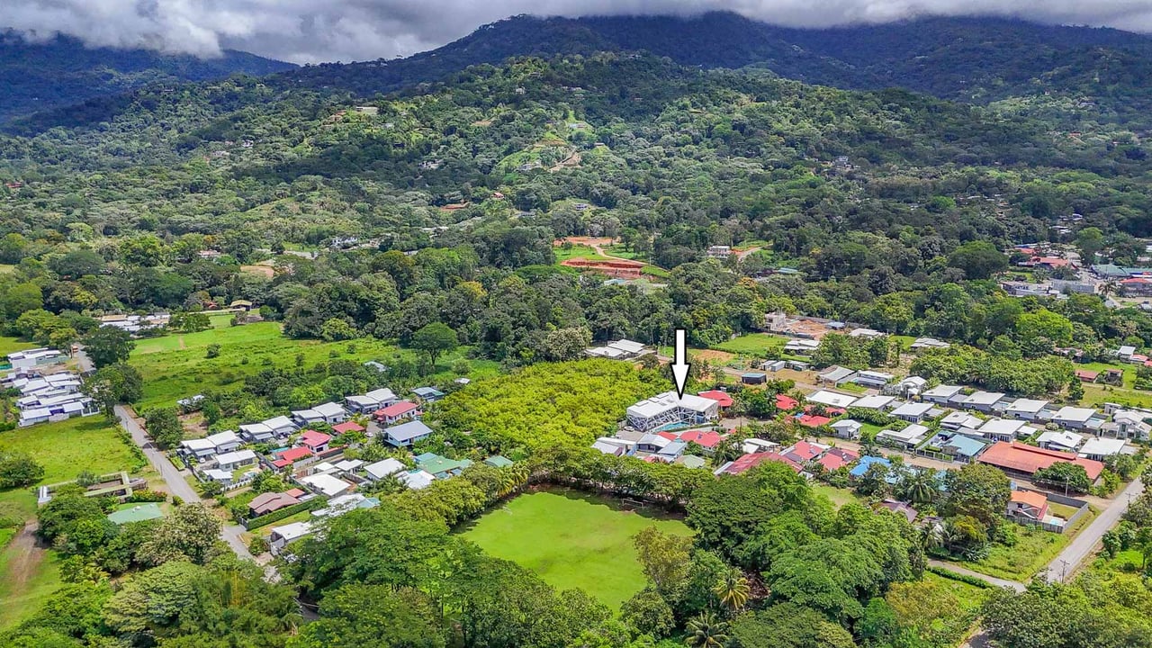 Resort-Hotel for Sale in Uvita – 12 Two-Bedroom Apartments & Pool