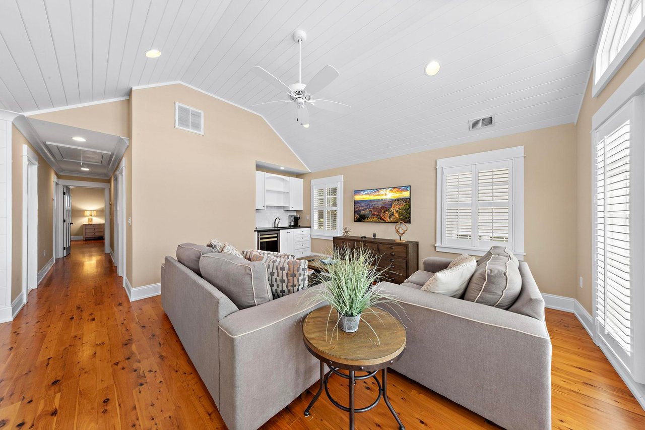 217 Fairview Ave, Beach Haven