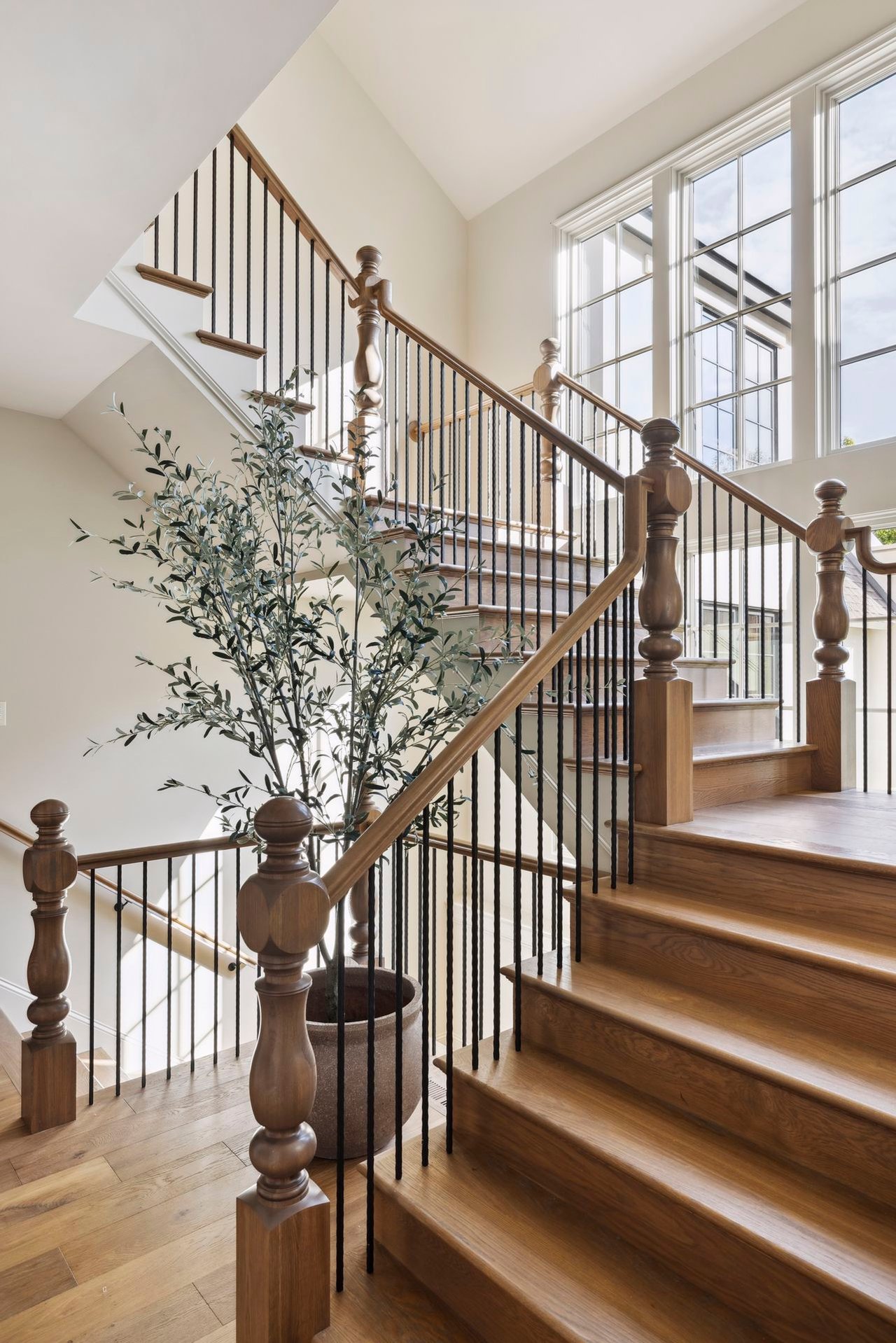 2295 Tamarack Drive, Medina