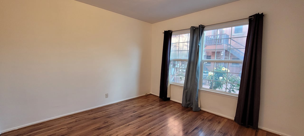 4 Units in Los Angeles