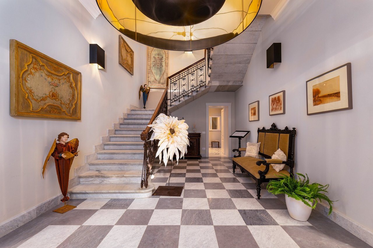 Breathtaking Villa with Contemporary Style on the Southern Coast of Tuscany