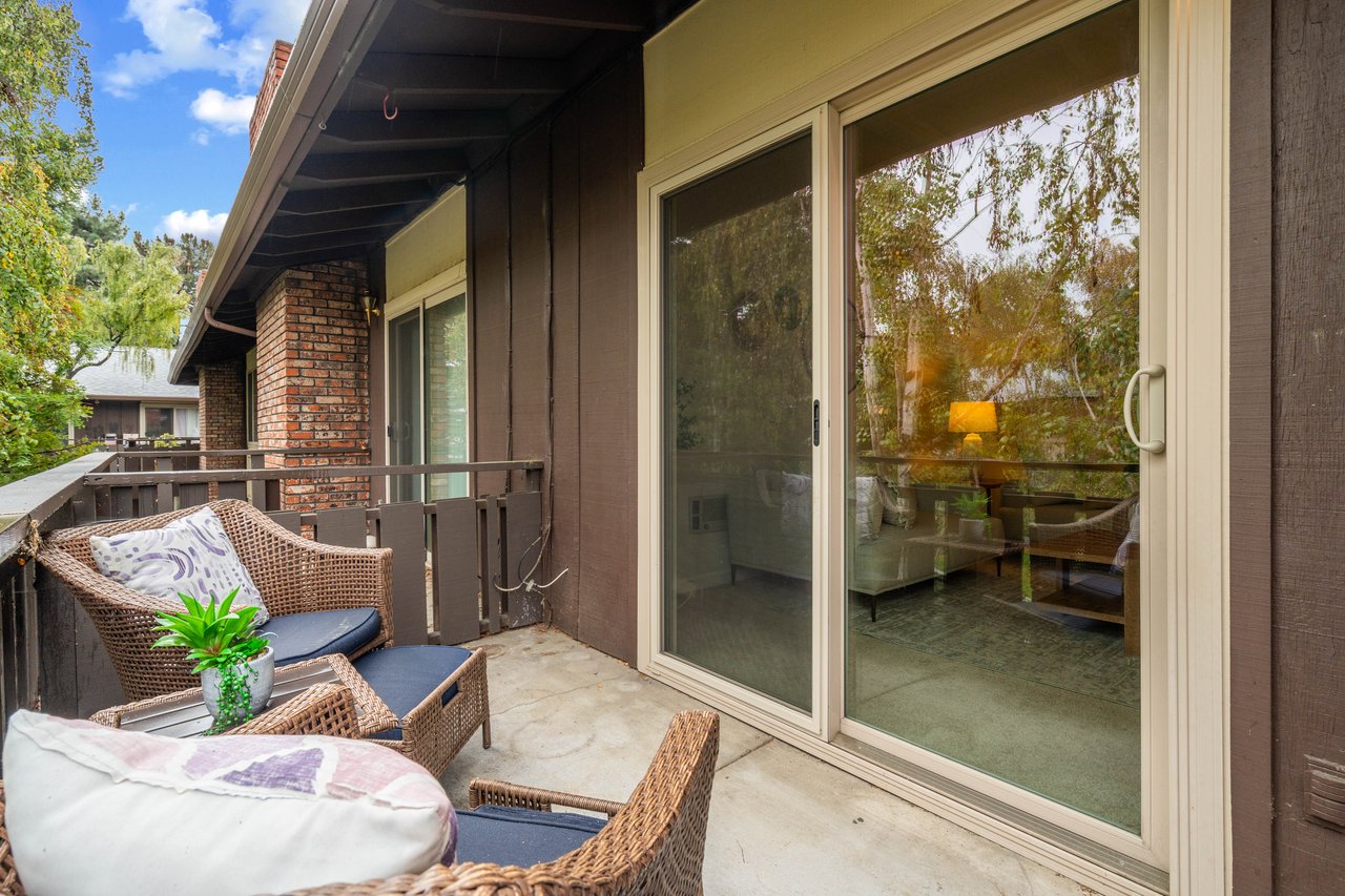 100 East Middlefield Road 6G