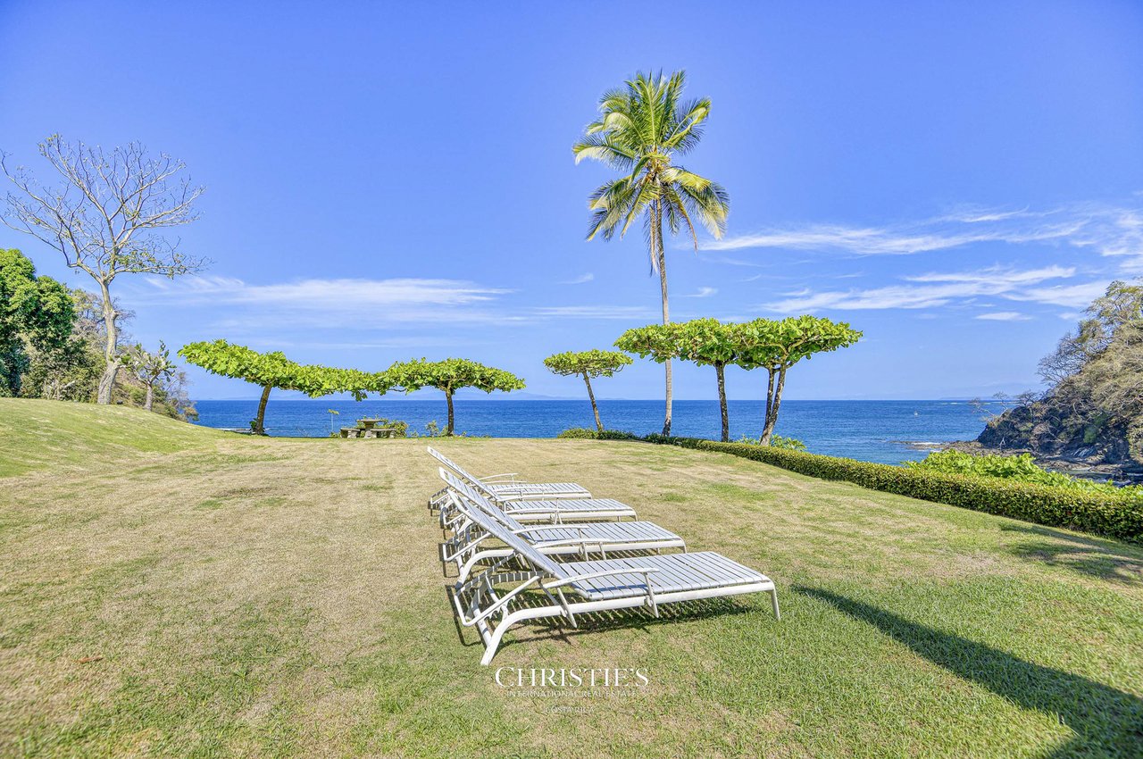 Ocean View Exquisite Faro Escondido Residence