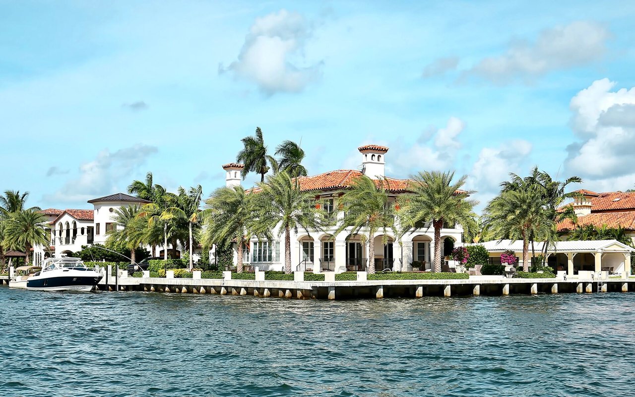 Bay Colony