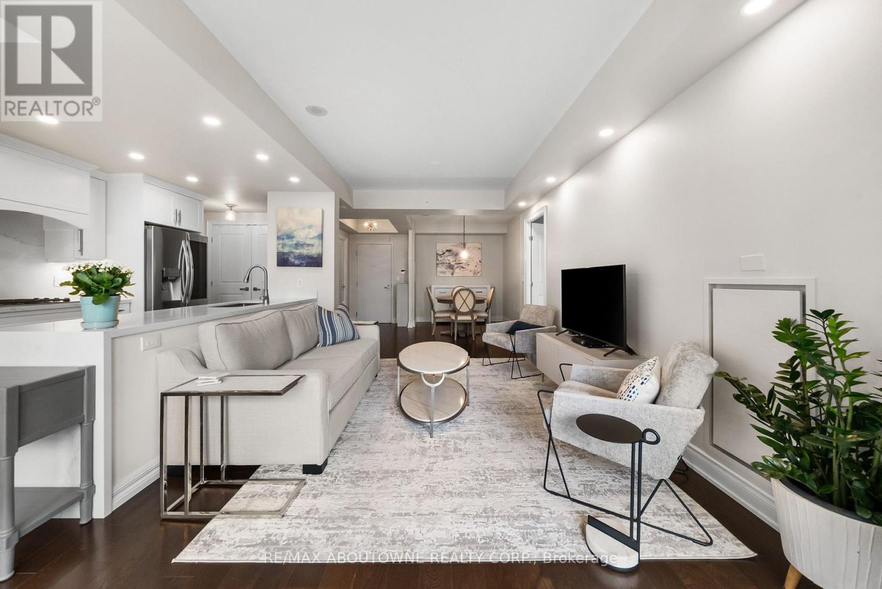 3500 Lakeshore Road W 205
