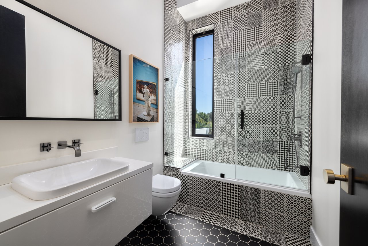 1619 San Ysidro Dr, Beverly Hills