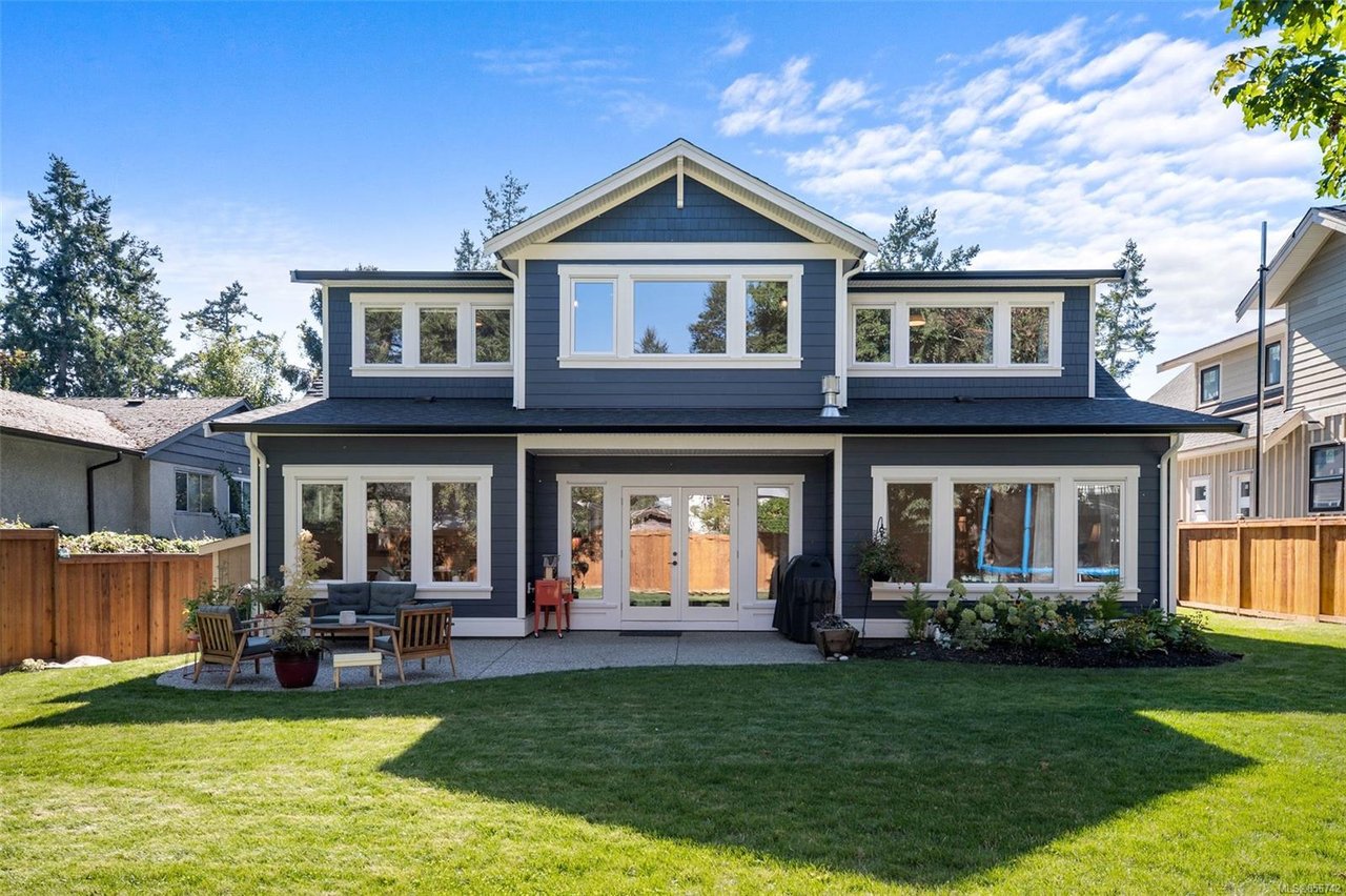 308 View Royal Ave
