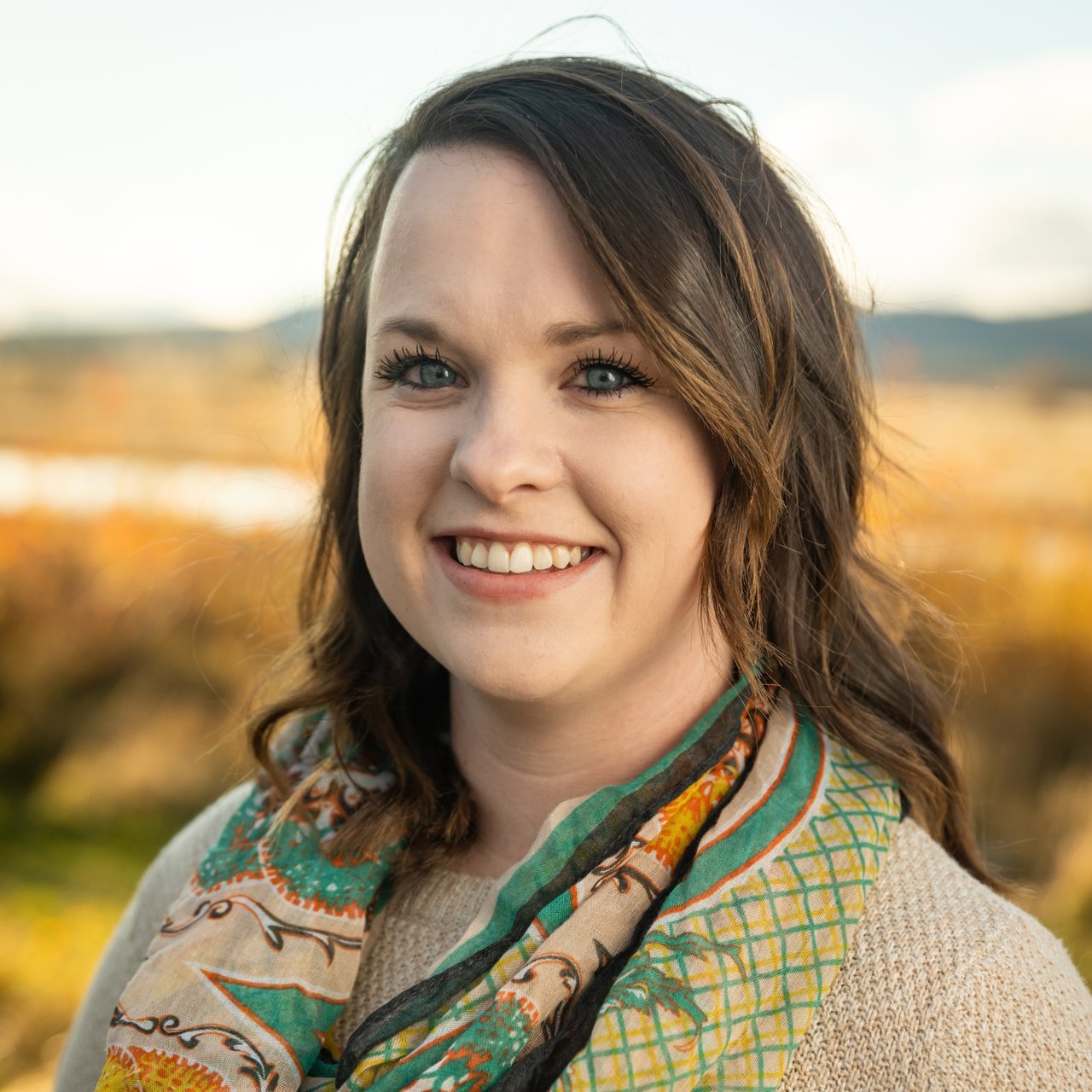 Sarena Sutton Klamath Falls, OR Real Estate Agent Headshot