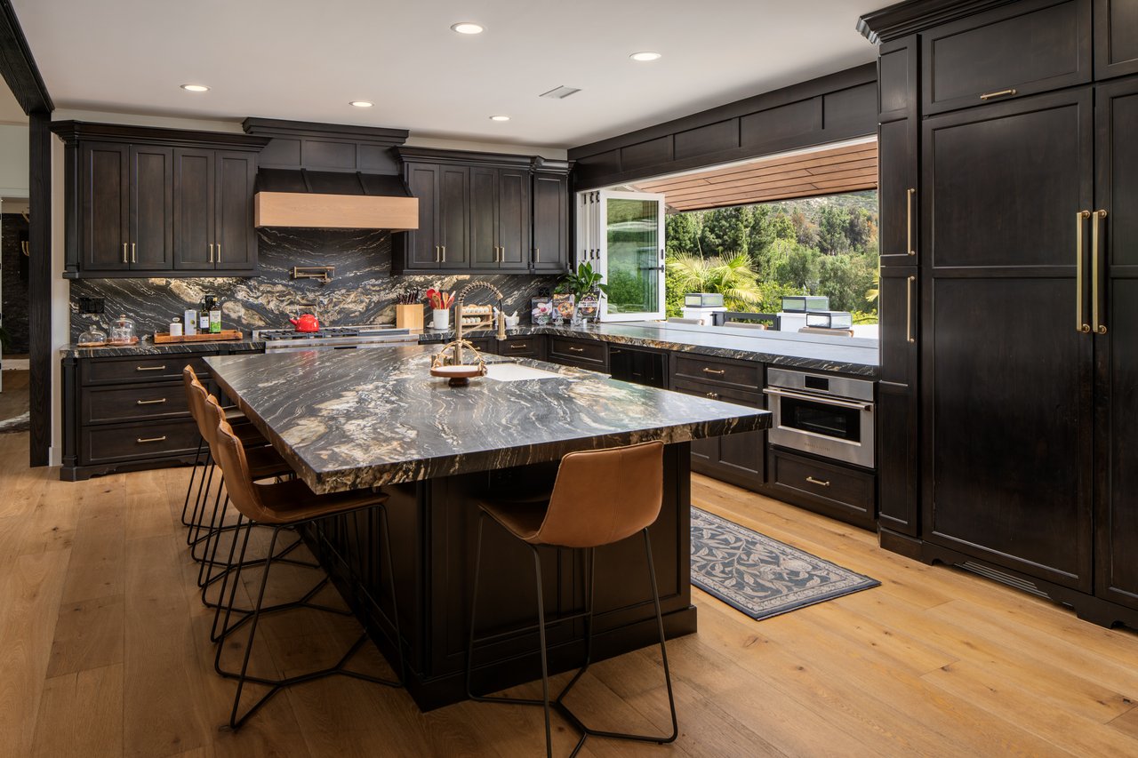 7017 Via Mariposa Sur